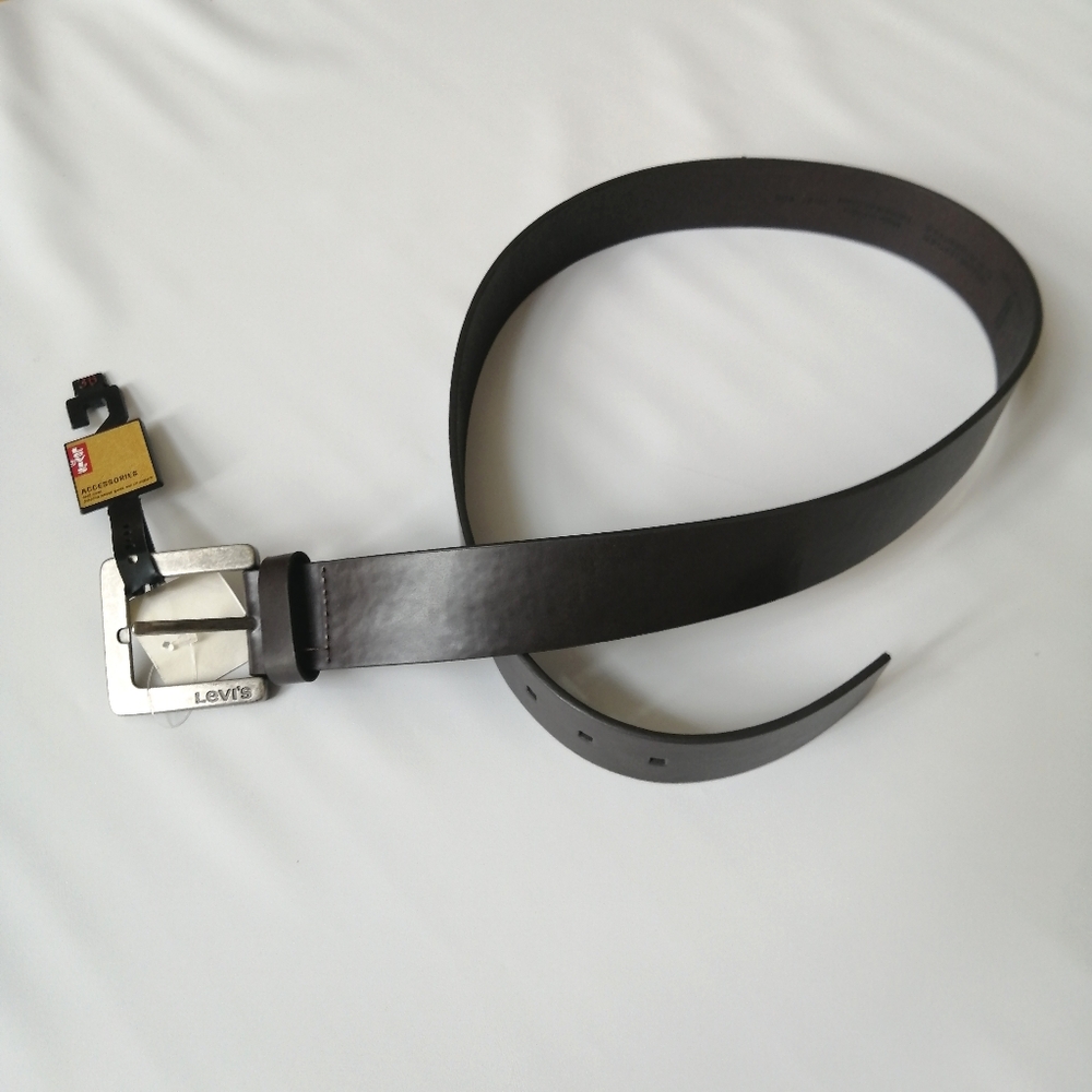 Levi's Brown Leather Belt 36 NWT